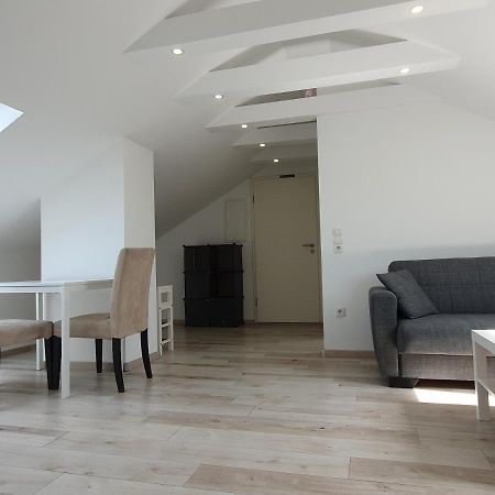Ruhige Und Moderne 2-Zi. Wohnung Kulsheim Ngoại thất bức ảnh